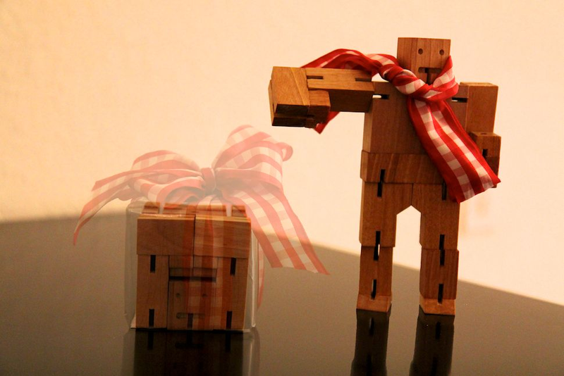 Illustration for article titled Shooting Challenge Gallery: Gifts